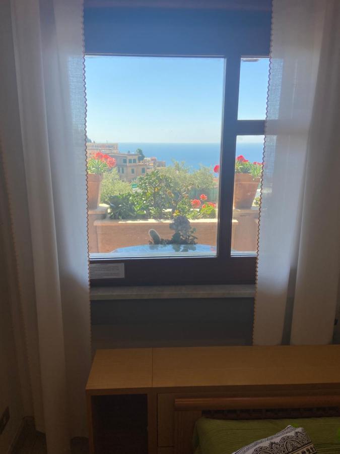 Villa Centaurea Apartment With Private Parking Taormina Ngoại thất bức ảnh